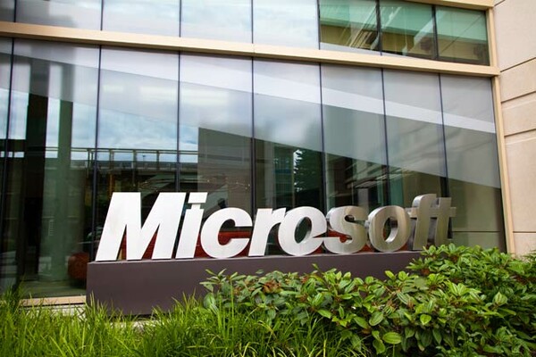 H Microsoft παραδέχτηκε ότι παραβίασε email blogger