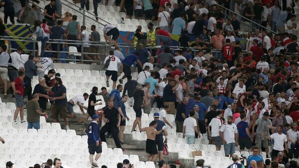UEFA: Αν γίνουν νέα επεισόδια θα διώξουμε τη ρωσική ομάδα από το Euro