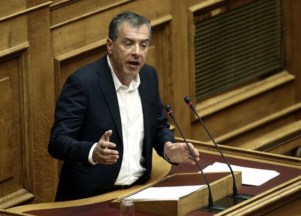 Θεοδωράκης: «Οι Ολυμπιονίκες να ακουστούν στη Βουλή»