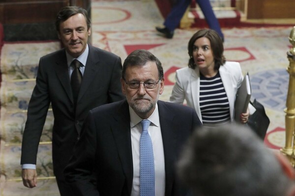 Ισπανία: O Ραχόι αποδέχτηκε την εντολή σχηματισμού κυβέρνησης