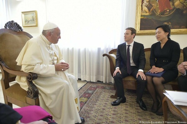 Τον πάπα Φραγκίσκο επισκέφθηκε ο Μαρκ Ζούκερμπεργκ μαζί με την Πρισίλα