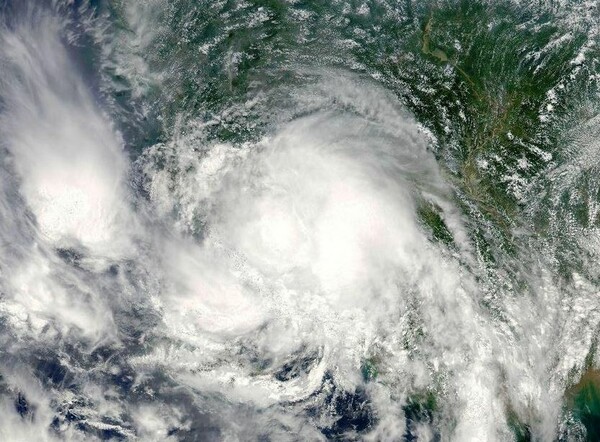 Λέστερ και Μαντλίν: Δύο τροπικές καταιγίδες σχηματίζονται στον Ειρηνικό