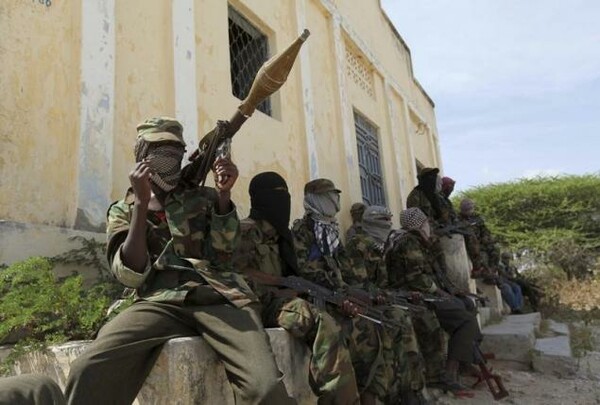 Σομαλία: Ειδικές δυνάμεις των ΗΠΑ σκότωσαν 30 αντάρτες και αιχμαλώτισαν στελέχη της Αλ-Σαμπάμπ