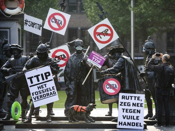 Λευκός Οίκος: H TTIP δεν κατέρρευσε - Οι διαπραγματεύσεις συνεχίζονται