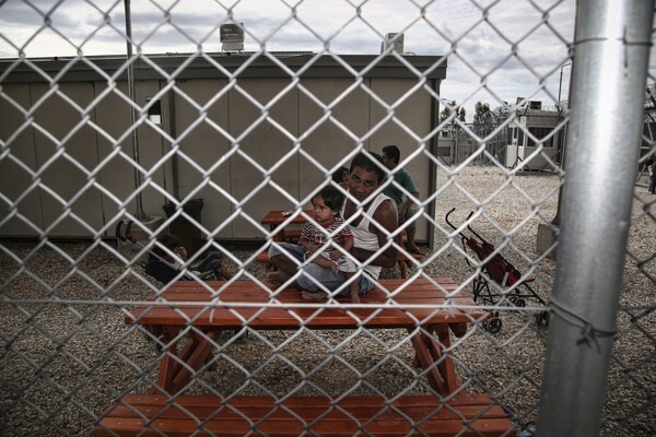Έντονη διαφωνία ΟΗΕ- υπουργείου Προστασίας του Πολίτη για την επιστροφή 10 Σύρων προσφύγων στην Τουρκία