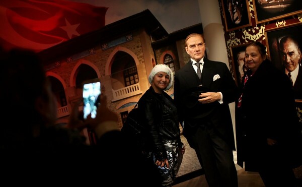 Στο νέο μουσείο της Μαντάμ Τισό στην Κωνσταντινούπολη υπάρχει κέρινο ομoίωμα του Ατατούρκ και οι Τούρκοι έχουν ενθουσιαστεί