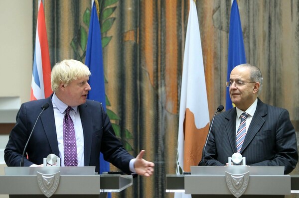 Μπόρις Τζόνσον: Η Βρετανία δεν αναζητεί ρόλο εγγυητή στο Κυπριακό- Η γραμμή μας παραμένει σταθερή