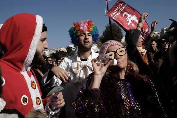 Τα καρναβαλικά Ραγκουτσάρια ξεσήκωσαν σήμερα τη Θεσσαλονίκη