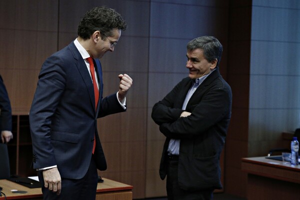 Eurogroup: Συμφωνήθηκαν τα βραχυπρόθεσμα μέτρα για το χρέος - Οι θεσμοί επιστρέφουν στην Αθήνα