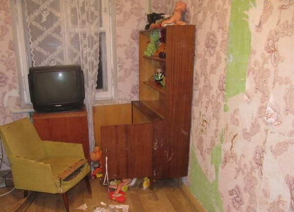 Oυκρανία: Οργή για τη μητέρα που άφησε τα δύο παιδιά της να πεθάνουν από την πείνα