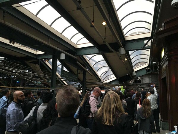 Εκτροχιασμός τρένου σε σταθμό του Νιου Τζέρσεϊ - 1 νεκρός και 100 τραυματίες