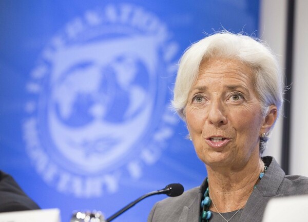 Δύο εκθέσεις του ΔΝΤ για την Ελλάδα: Το ελληνικό χρέος δεν είναι βιώσιμο