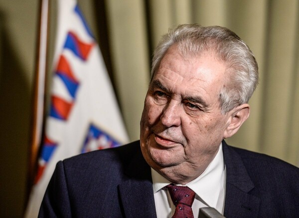 Ο Πρόεδρος της Τσεχίας αρνείται κατηγορηματικά να υποδεχθεί «μουσουλμάνους μετανάστες»
