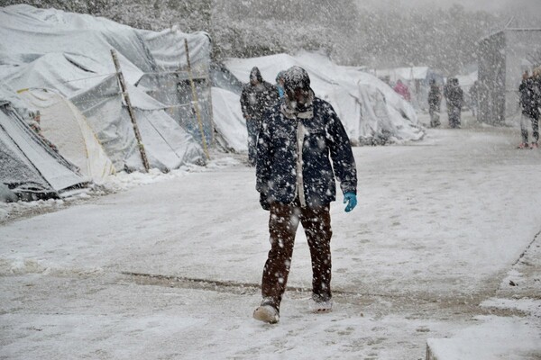 ΟΗΕ: Πρόσφυγες πεθαίνουν από το κρύο στην Ευρώπη - «Τρομερή» η κατάσταση στην Ελλάδα