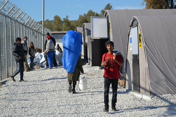 Κομισιόν: Επιπλέον χρηματοδότηση 3,9 εκατ. ευρώ στην Ελλάδα για το προσφυγικό