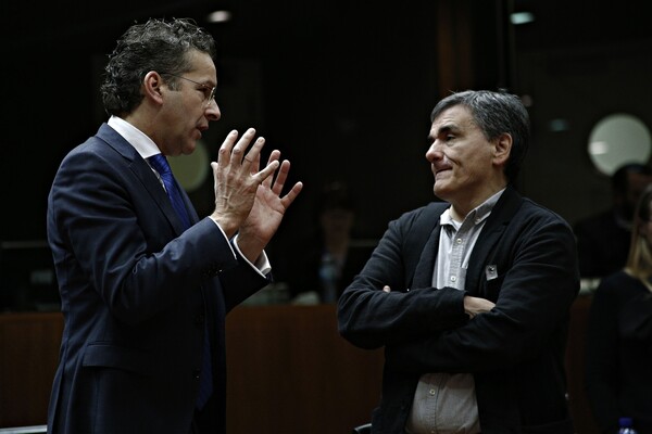 Η ώρα του Eurogroup: H Αθήνα επιδιώκει πολιτική συμφωνία για την αξιολόγηση