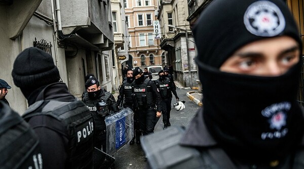 Τουρκία: 400 συλλήψεις σε μια μέρα - Όλοι θεωρούνται ύποπτοι τζιχαντιστές