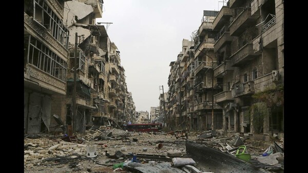 Συρία: Οι αντάρτες θα συμμετάσχουν στις ειρηνευτικές συνομιλίες