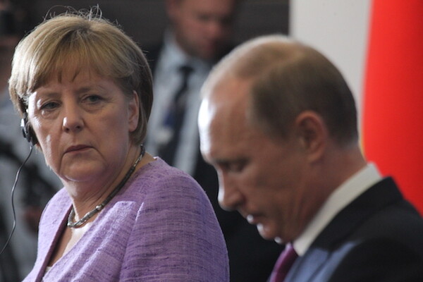 Τηλεφώνημα της Μέρκελ στον Πούτιν για την Ουκρανία