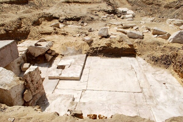 Αίγυπτος: Αρχαιολόγοι ανακάλυψαν πυραμίδα ηλικίας 3.700 ετών στη νεκρόπολη του Νταχσούρ