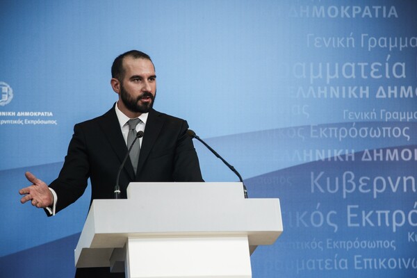 Τζανακόπουλος: Ανυπόστατα τα σενάρια για λήψη πρόσθετων μέτρων το 2018