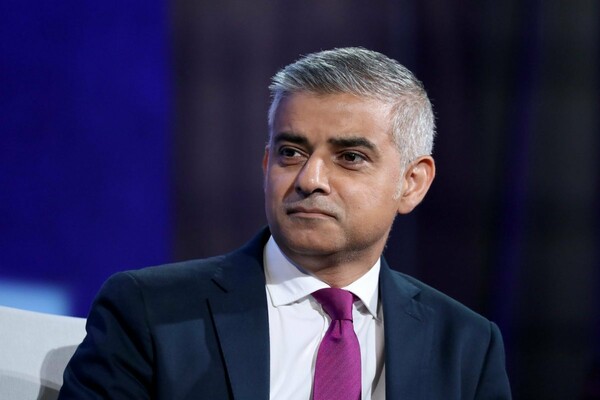 Δήμαρχος Λονδίνου: Δεν πρέπει να αναβληθούν οι εκλογές της Πέμπτης