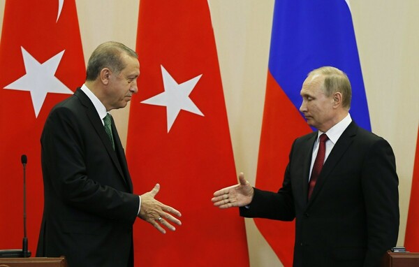 Πούτιν σε Ερντογάν: Είμαστε έτοιμοι να προμηθεύσουμε με φυσικό αέριο τη Νότια και ΝA Ευρώπη