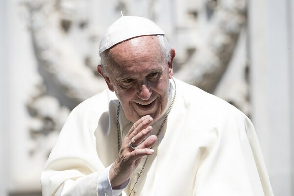 Ο Πάπας Φραγκίσκος δίνει 50.000 ευρώ στους σεισμόπληκτους της Λέσβου