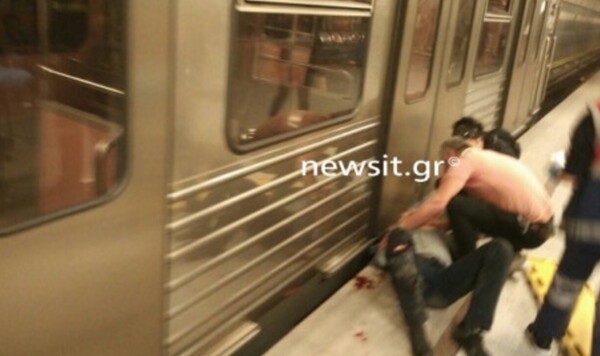 Σοβαρός τραυματισμός επιβάτη στον σταθμό του μετρό στο Αιγάλεω