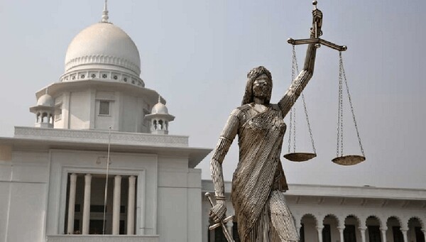 Μπαγκλαντές: Οι αρχές κατέστρεψαν άγαλμα της θεάς Θέμιδας υπό την πίεση των ισλαμιστών