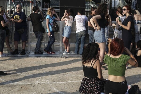 Η πρώτη ζεστή νύχτα του Ejekt Festival στην Πλατεία Νερού