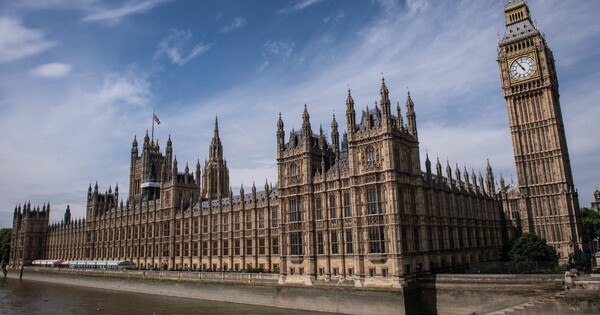 Χάκερς επιτέθηκαν στο βρετανικό κοινοβούλιο