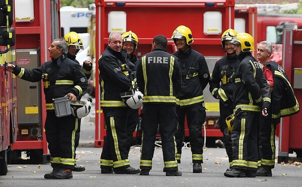 Λονδίνο: Έσβησε η φωτιά στον σιδηροδρομικό σταθμό