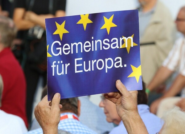 Γερμανική Αριστερά: Δεν διασώσαμε την Ελλάδα, διασώσαμε τις τράπεζες