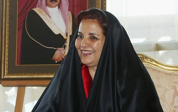 Στη Σκόπελο με πολυτελή θαλαμηγό η βασίλισσα του Μπαχρέιν
