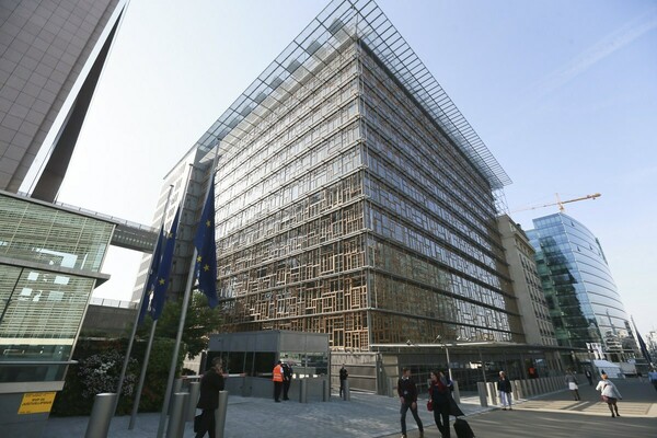 Βρυξέλλες: Εκκενώθηκε ξανά το κτίριο Europa της ΕΕ λόγω αναθυμιάσεων