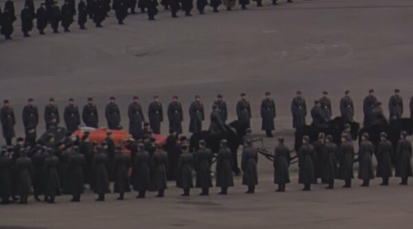 Σπάνιο οπτικό υλικό από την κηδεία του Στάλιν έρχεται για πρώτη φορά στο φως