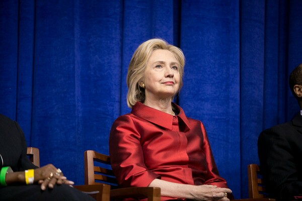 Με μεγάλη ομιλία στη Νέα Υόρκη και instagram συνεχίζεται η εκστρατεία της Χίλαρι Κλίντον