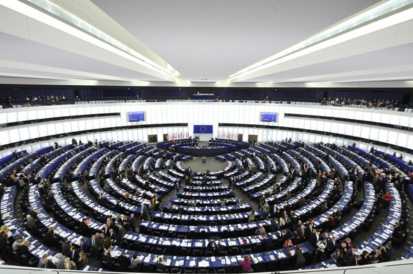 Αυτές είναι οι έδρες ανά ομάδα στο Ευρωκοινοβούλιο