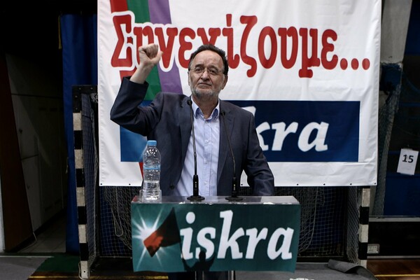 Ο Λαφαζάνης κάλεσε όλους τους βουλευτές του ΣΥΡΙΖΑ να αγωνισθούν για να μην υπογραφεί το τρίτο μνημόνιο
