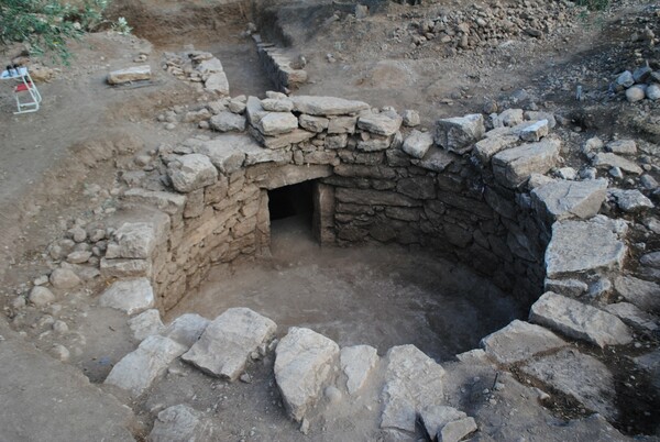 Ανακαλύφθηκε θολωτός τάφος στην Άμφισσα