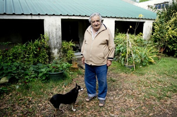 Ο φτωχότερος και πιο αγαπητός πρόεδρος του κόσμου παρέδωσε τα ηνία της Ουρουγάης