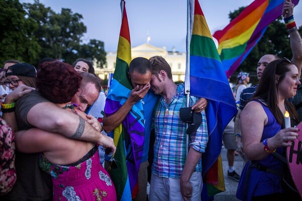 ΗΠΑ: O ρόλος του αντι-ομοφυλοφιλικού κλίματος στη σφαγή του Ορλάντο
