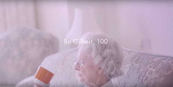 Είναι 100 ετών και σε λίγες μέρες θα γράψει ιστορία στη μόδα καθώς γίνεται η πρώτη αιωνόβια της Vogue