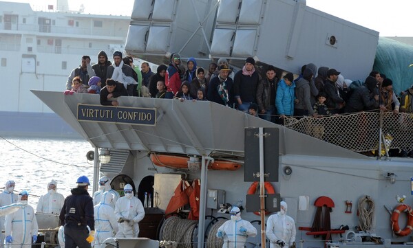 Δύο χιλιάδες μετανάστες διασώθηκαν ανοιχτά των λιβυκών ακτών