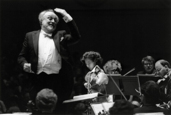 Απεβίωσε ο σπουδαίος διευθυντής ορχήστρας Kurt Masur που διηύθυνε χωρίς παρτιτούρες