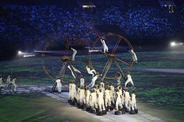 50 φωτoγραφίες από τη φαντασμαγορική τελετή έναρξης των Ολυμπιακών Αγώνων στο Ρίο