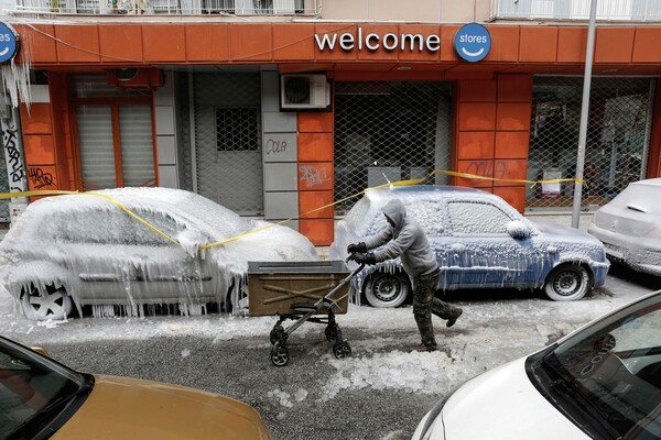 Κι όμως είναι στη Θεσσαλονίκη- 10 φωτογραφίες από την παγωμένη συμπρωτεύουσα