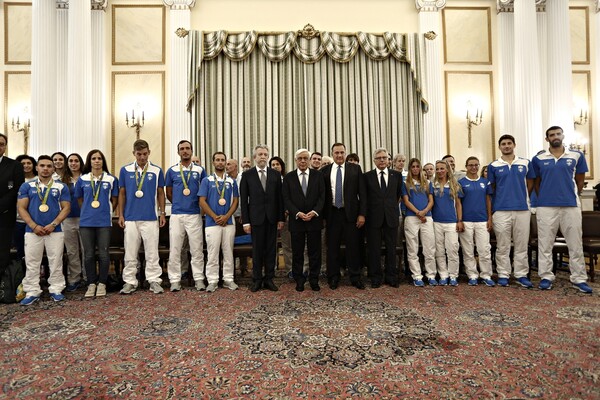 Στον Πρόεδρο της Δημοκρατίας οι Έλληνες Ολυμπιονίκες: Αποτελείτε παράδειγμα ζωής