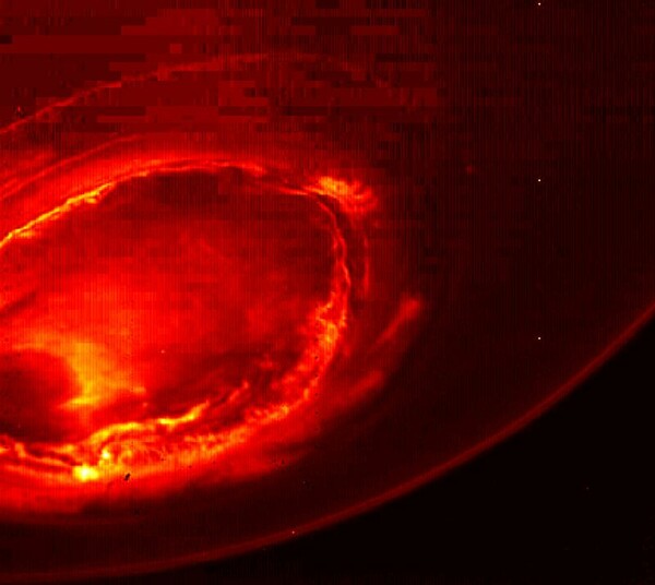 Το Juno τράβηξε για πρώτη φορά φωτογραφίες του βορείου πόλου του Δία
